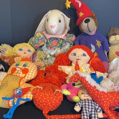 BN635 Stuffed Animals & Dolls