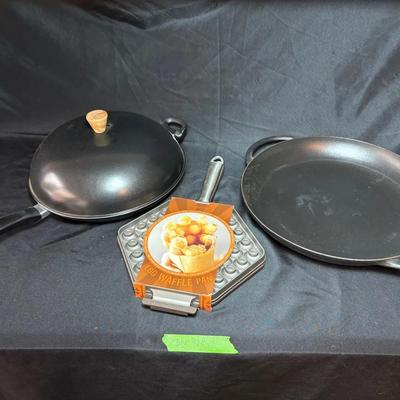 BN928 Cooking Pan and Egg Waffle Pan 