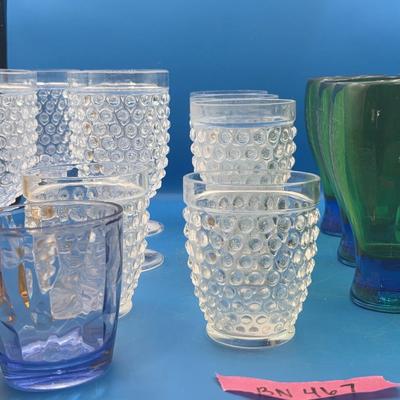 BN467 Have A Drink At The Pool