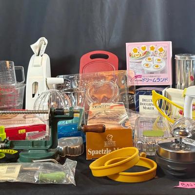 BN474 I Spy A Kitchen Gadget  