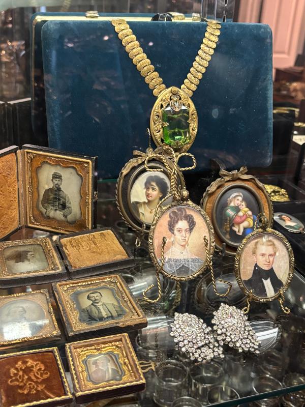 Sale Photo Thumbnail #15