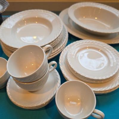 Ralph Lauren Wedgwood Clearwater Service for 12
