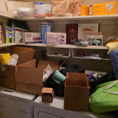 Light bulbs and other NIB everyday items