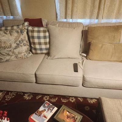 Sale Photo Thumbnail #3