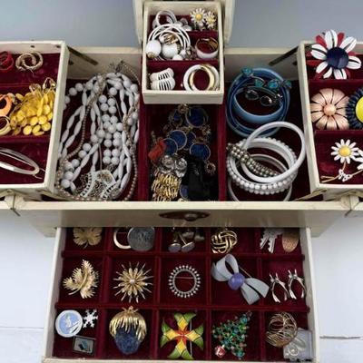 Sale Photo Thumbnail #208