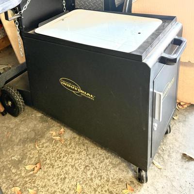 Sale Photo Thumbnail #175