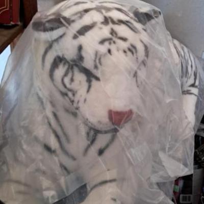 Sale Photo Thumbnail #127