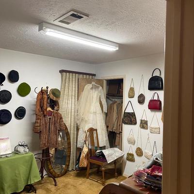 Sale Photo Thumbnail #31