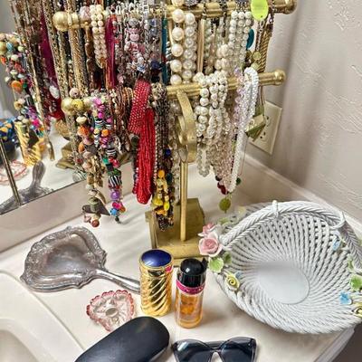 Sale Photo Thumbnail #71