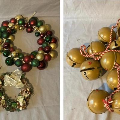Jingle Bell Advent Calender Garland & 2 Ornament Wreathes