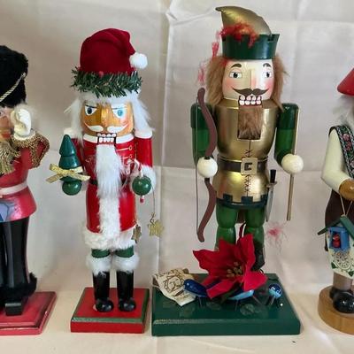 Wood Nutcrackers 