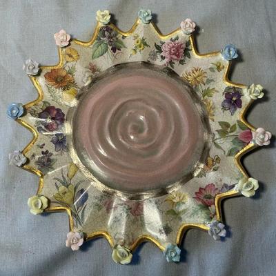 MacKenzie Childs Evervolving Sunburst Plate 10"dia