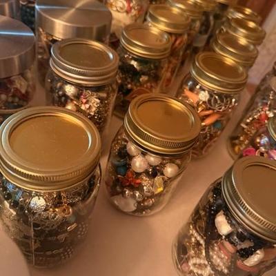 Sale Photo Thumbnail #64