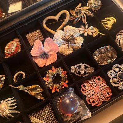 Sale Photo Thumbnail #54