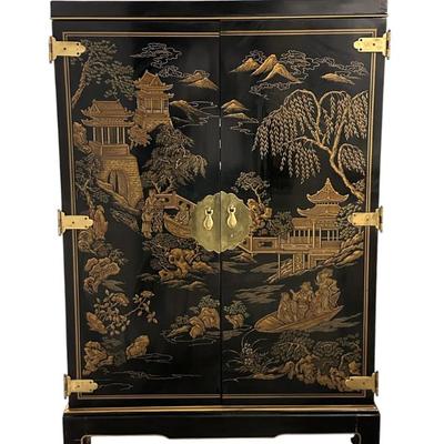 Sale Photo Thumbnail #104: VINTAGE CHINOISERIE DREXEL ET CETERA COLLECTION HAND PAINTED STORAGE CABINET