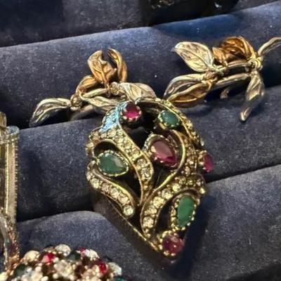 Sale Photo Thumbnail #238