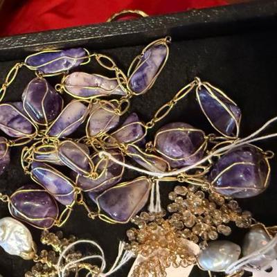 Sale Photo Thumbnail #204