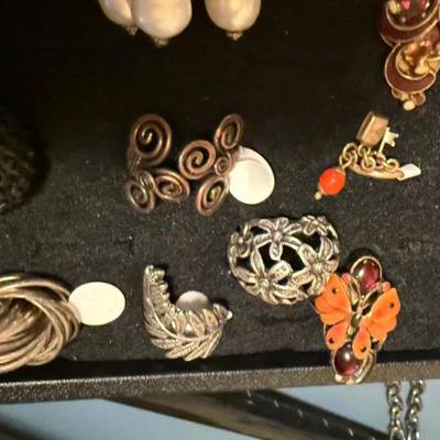 Sale Photo Thumbnail #322