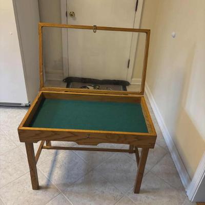 Sale Photo Thumbnail #9: Display case