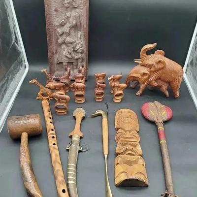 (19) Assorted Wooden Items