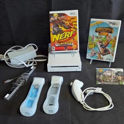 Wii Console, (3) Games and Accessories 
