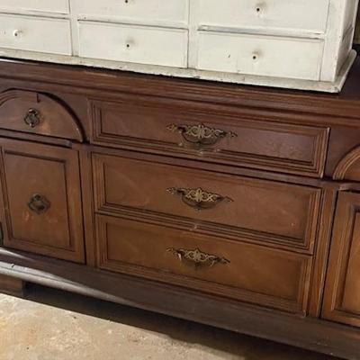 Sale Photo Thumbnail #124