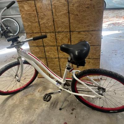 Sale Photo Thumbnail #26: $100 Giant Simple single bicycle