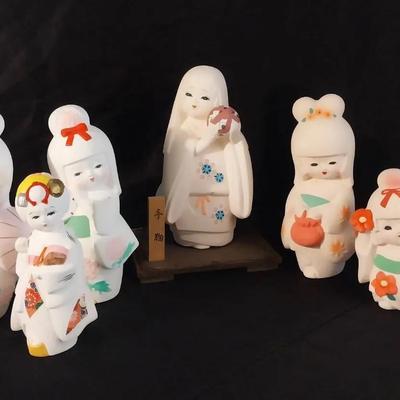 ST210  - Vintage Japanese Bisque Porcelain Geisha