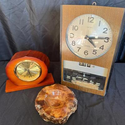 ST511 - Seiko Sonola Transistor Wall Clock, Seiko Quartz Mantel Clock, Alabaster Ashtray