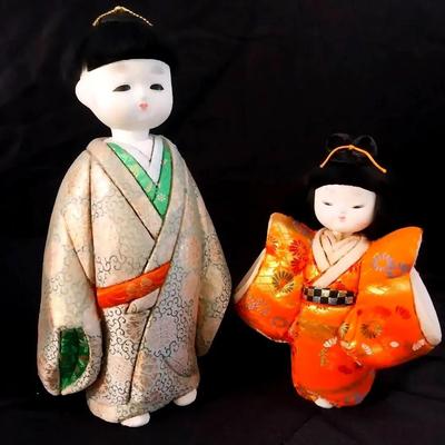 ST201 - Two Vintage Kimekomi Dolls