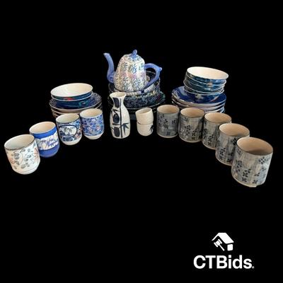 ST310 - Japanese Misc Blue White China
