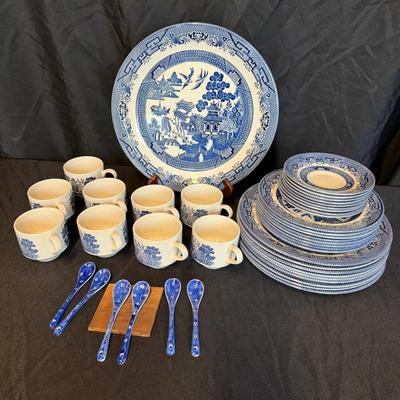 ST301 - Blue White Churchill China