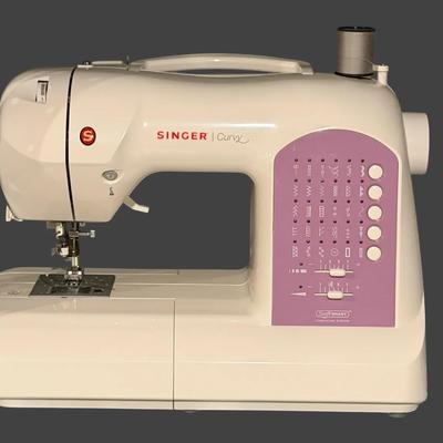 ST101 - Singer Curvy Sewing Machine - Missing Power Cord and Foot Pedal