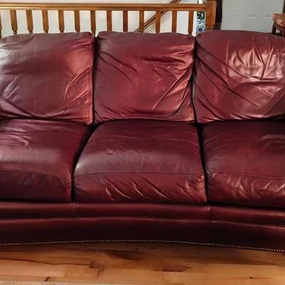 ST242 - Braddington Young Leather Sofa