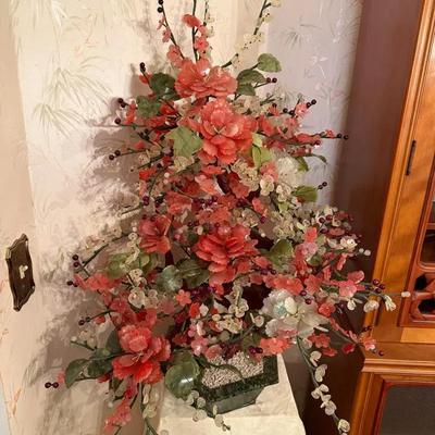 ST316 - Jade Floral Display 