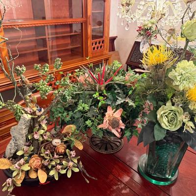 ST317 - Floral Arrangements