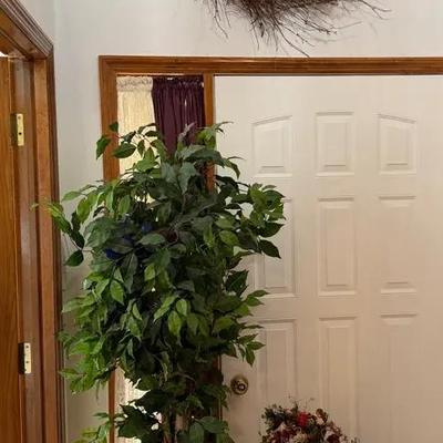 ST321 - 3 Floral Display Pieces