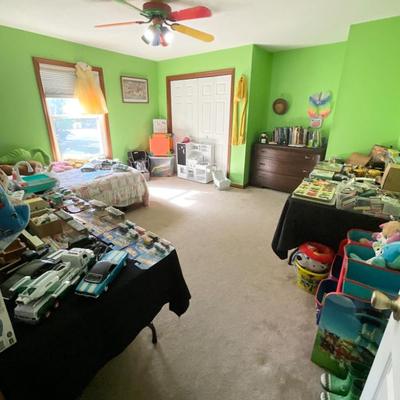 Sale Photo Thumbnail #107