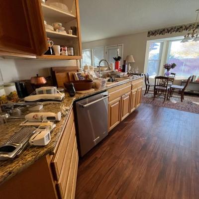 Sale Photo Thumbnail #70