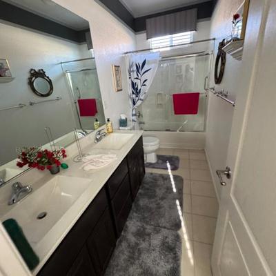 Sale Photo Thumbnail #31