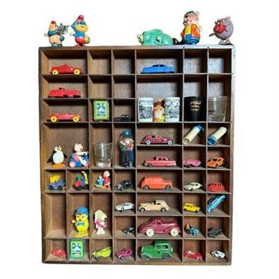 Lot 400-381   
Vintage Letterpress Drawer Wall Display, Vintage Collectibles