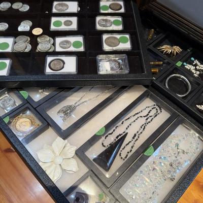 Sale Photo Thumbnail #256