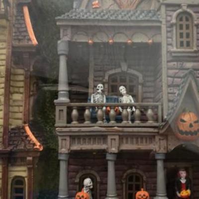 Sale Photo Thumbnail #305