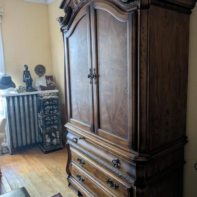 Sale Photo Thumbnail #29