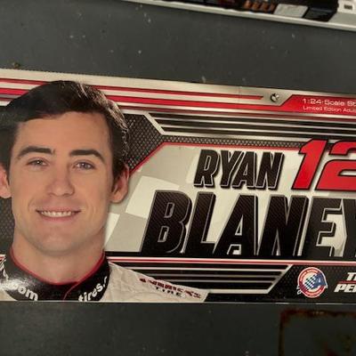 Sale Photo Thumbnail #174