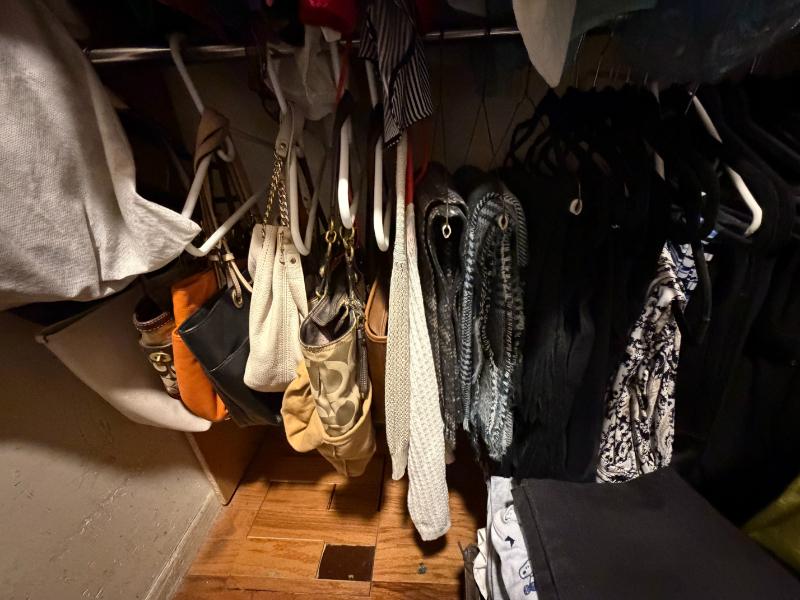 Sale Photo Thumbnail #67