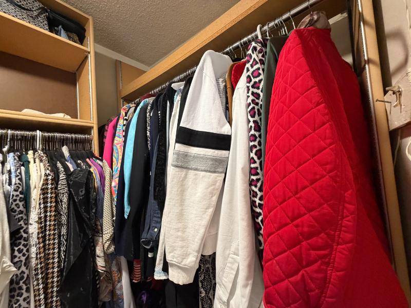 Sale Photo Thumbnail #64