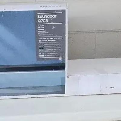 Samsung Soundbar (model #Q7CB) 