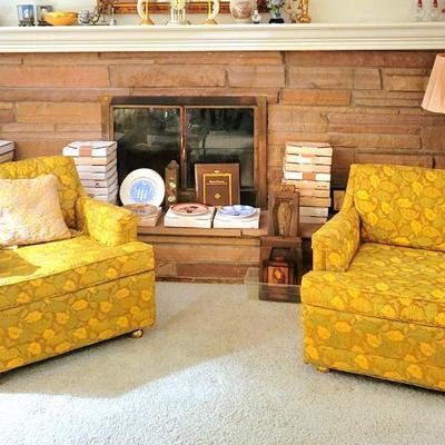 Retro Sitting Chairs, Plate Collection, Large Mirror