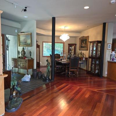 Sale Photo Thumbnail #3